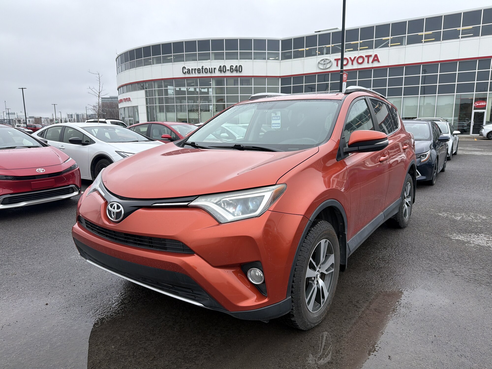 Used 2016 Toyota RAV4 with 101,880 km for sale at Otogo