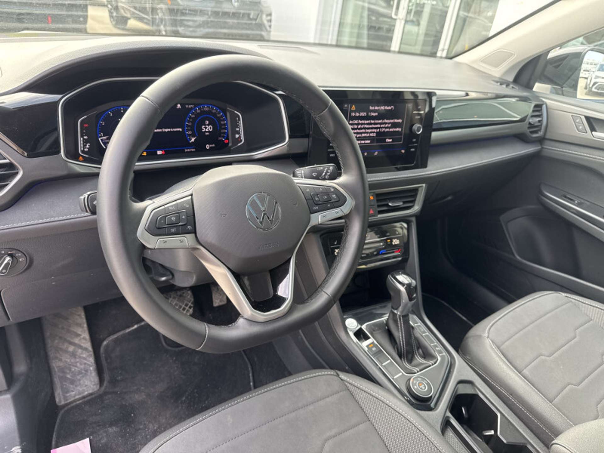 Volkswagen Taos 2025